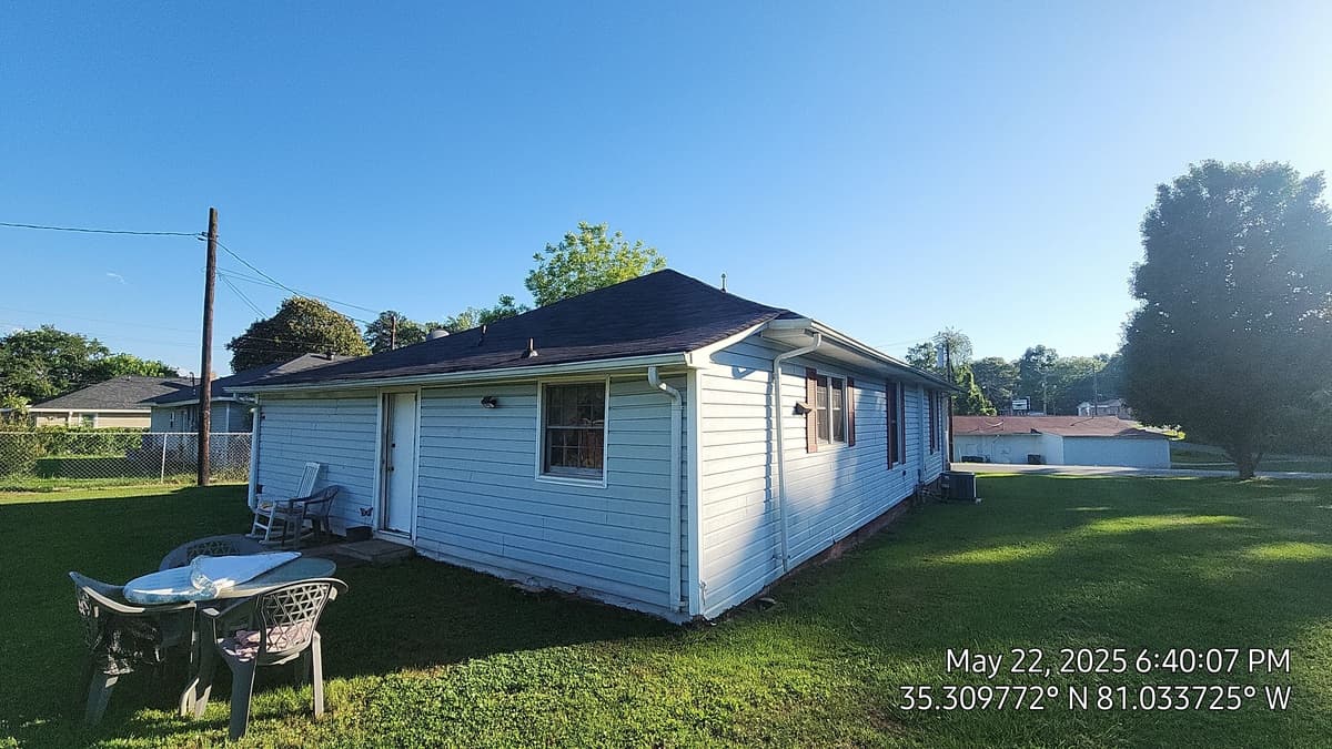 Professional roofing contractor Mt Holly NC - completed roof project Professional roofing contractor Mt Holly NC - completed roof project